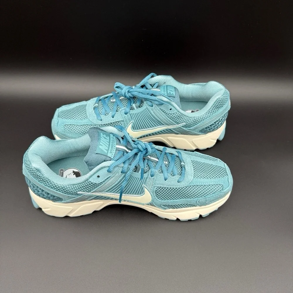 Nike Zoom Vomero 5 Denim Turquoise Blue White Sneakers HF1553-400 Mens Size 13 - Picture 4 of 6